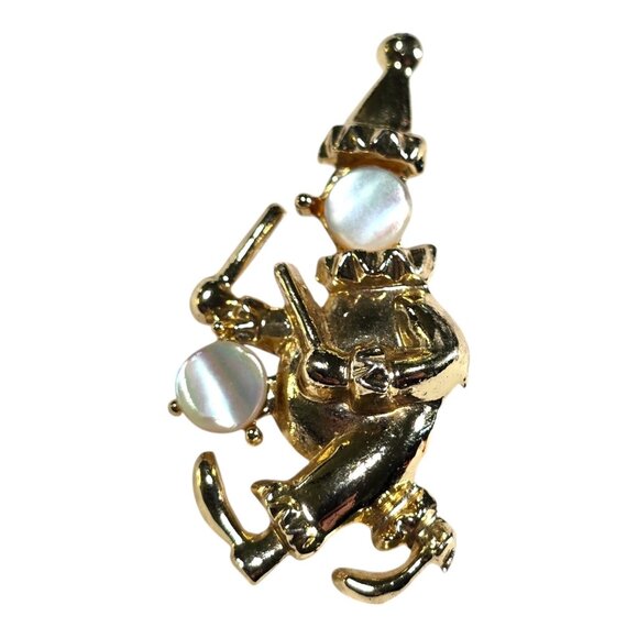 Vintage Volupte Clown Brooch Pin Playing Drums Circus Mother of Pearl Gold Tone - Picture 1 of 5